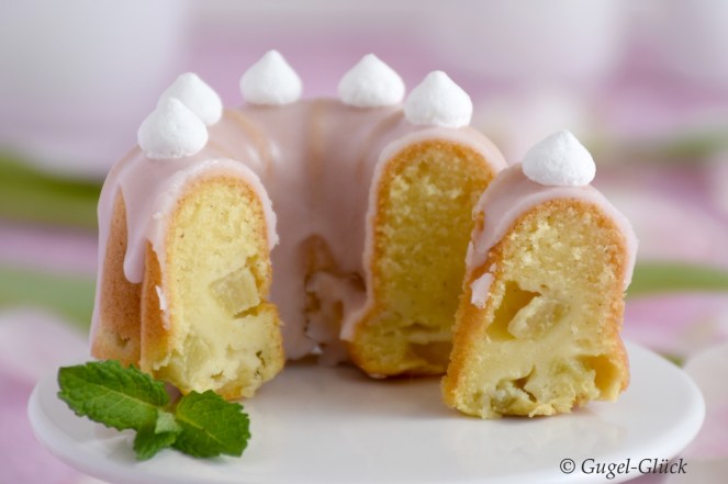 Rhabarber-Gugelhupf mit Baiser 05 Ss