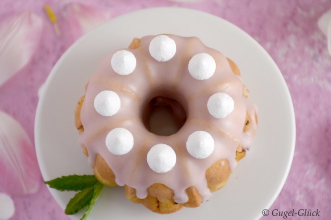 Rhabarber-Gugelhupf mit Baiser 06 Ss