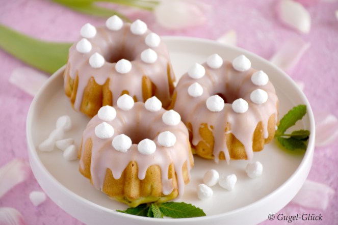 Rhabarber-Gugelhupf mit Baiser 07 Ss