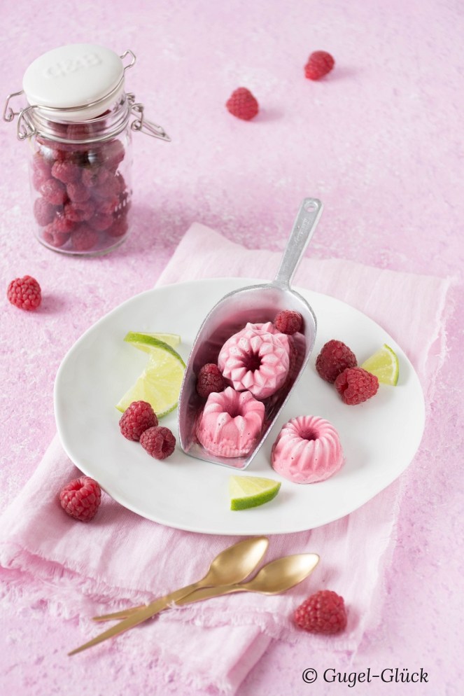 Mini Himbeer-Eis-Gugelhupf 220Ss
