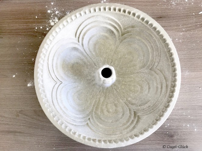 gugelhupfform bemehlt Ss