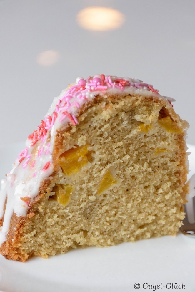 Einhorn Kuchen angeschnitten-1 Ss