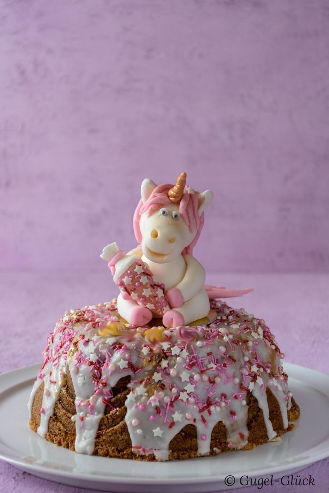 Einhorn Kuchen gesamt-1 Ss