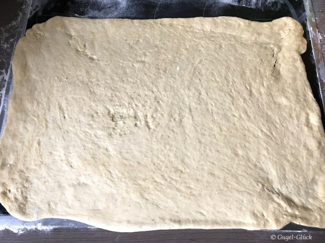 Hefeteig ausgerollt s