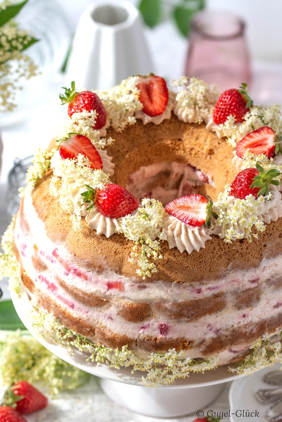 Erdbeer Rhabarber Torte 03 Ss